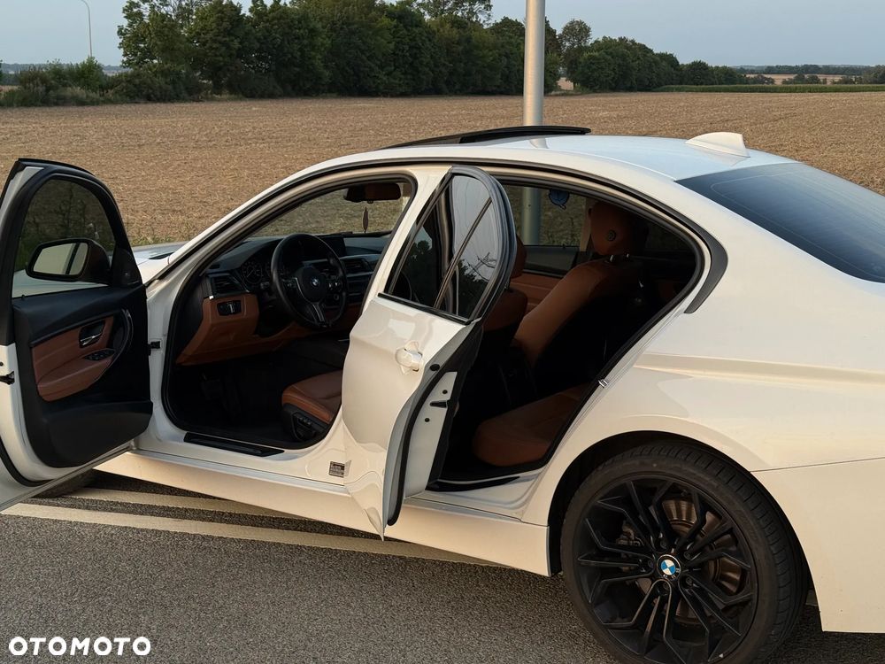 BMW Seria 3 335i xDrive Luxury Line - 21