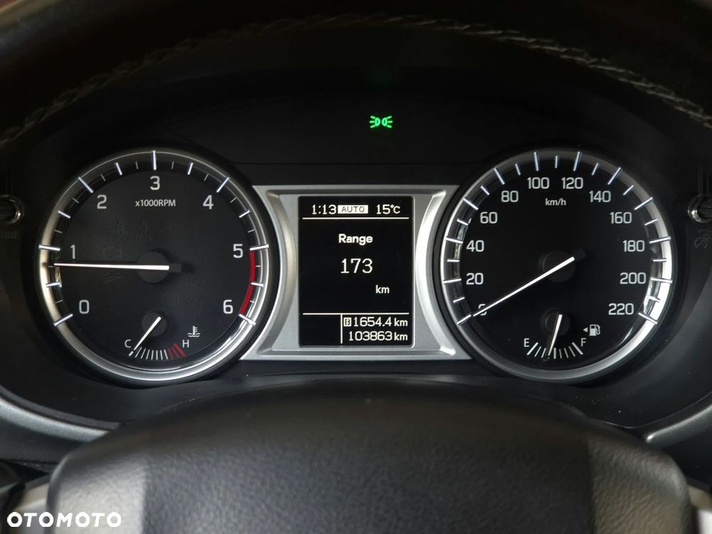 Suzuki Vitara 1.6 DDiS (4x4) Allgrip Comfort - 21