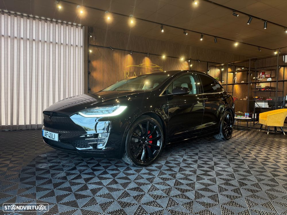 Tesla Model X P100D - 1