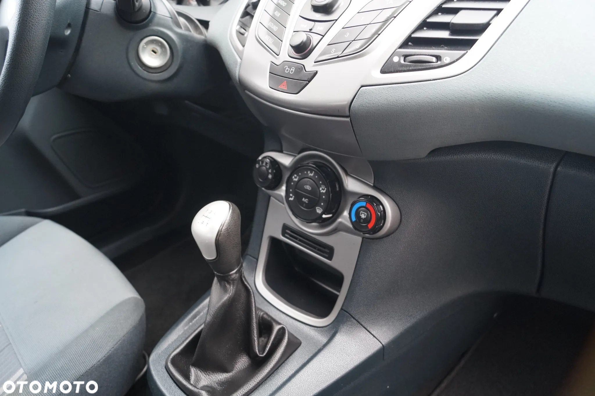 Ford Fiesta 1.25 Trend - 23