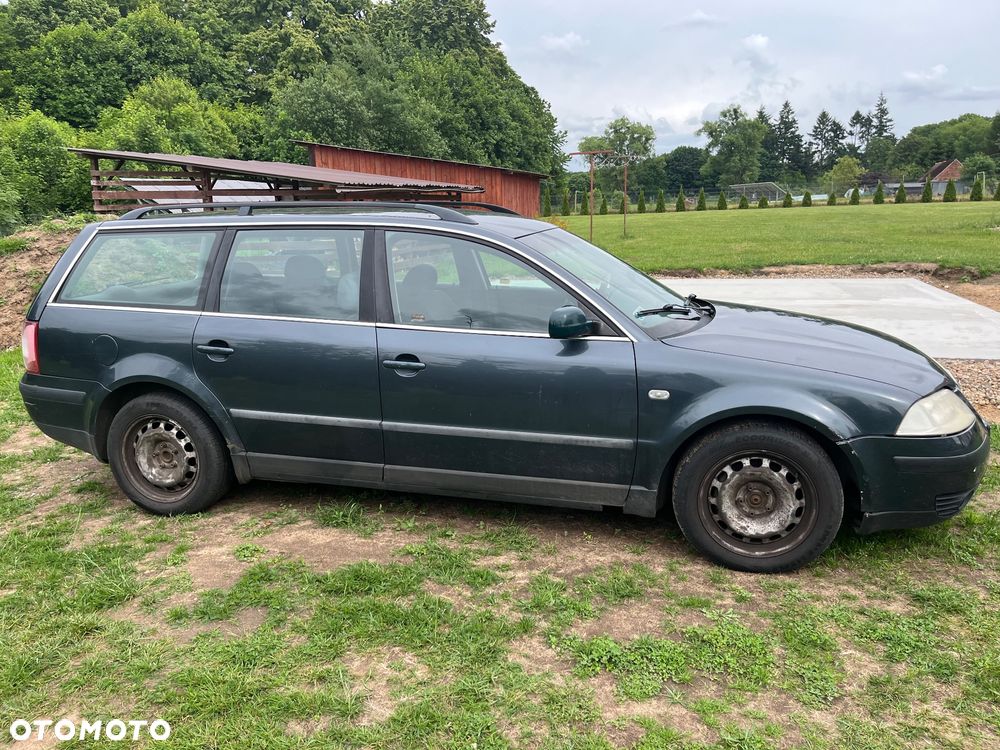 Volkswagen Passat 1.9 TDI Highline - 2