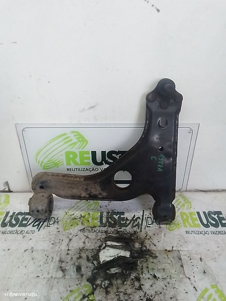 Braço Suspenção Fr Esq Opel Astra H Combi (A04) - 1