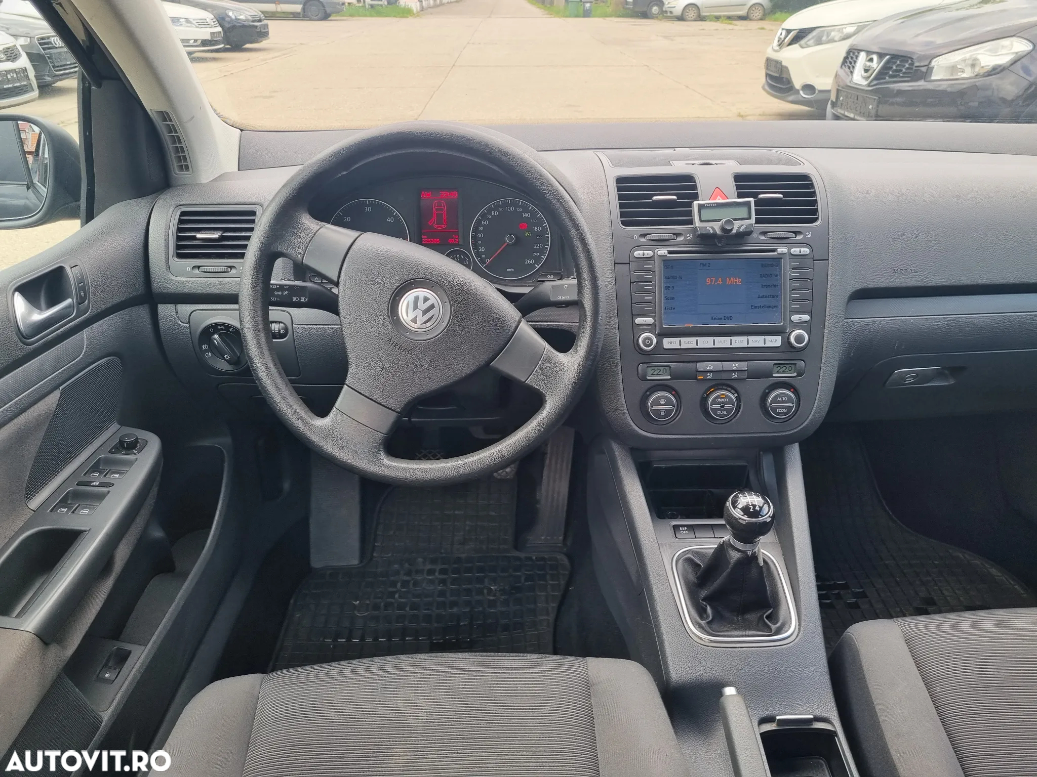 Volkswagen Golf 1.9 TDI DPF Goal - 12