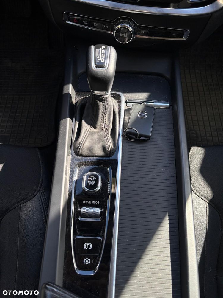 Volvo V60 T4 Momentum - 27