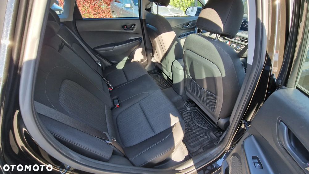 Hyundai Kona - 11