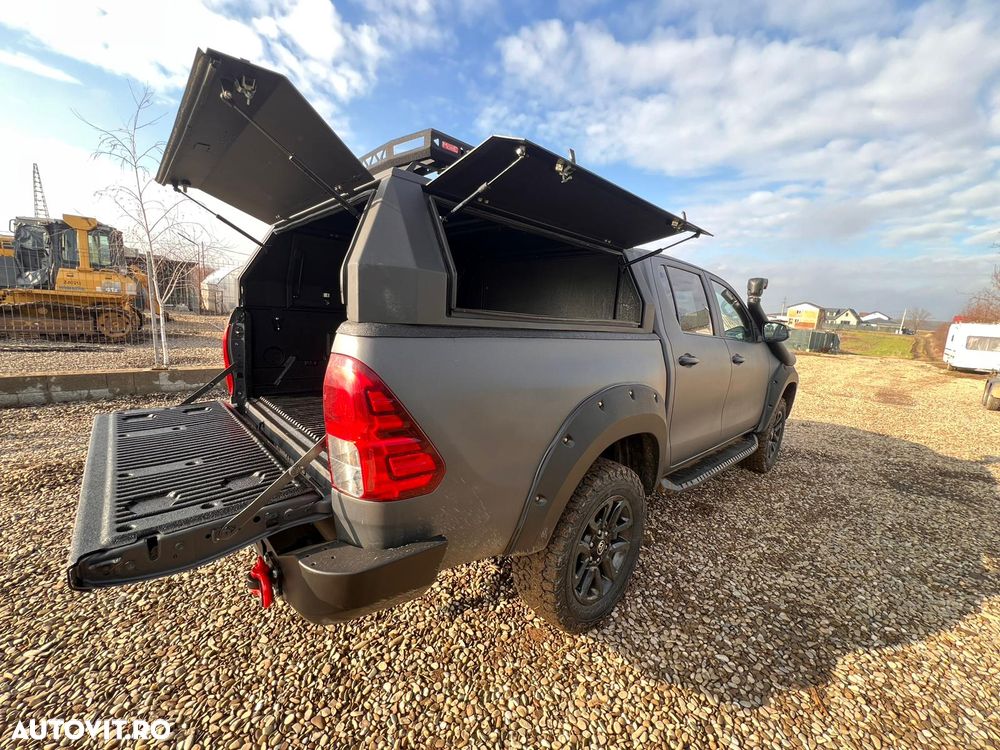 Toyota Hilux 4x4 Double Cab M/T Style - 5