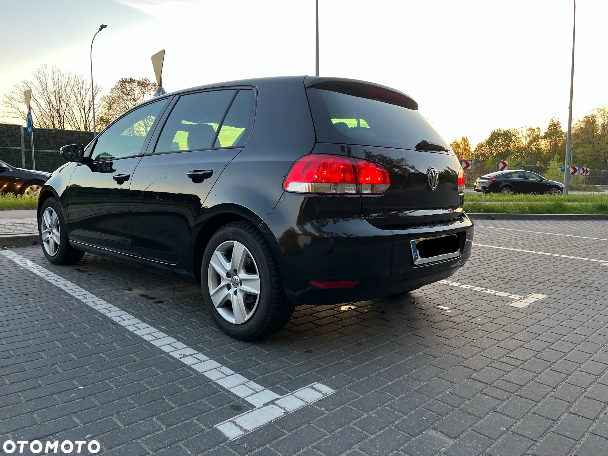 Volkswagen Golf 1.6 Comfortline - 8