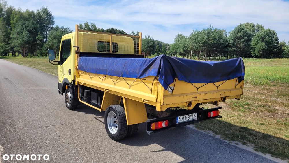 Nissan CABSTAR - 4