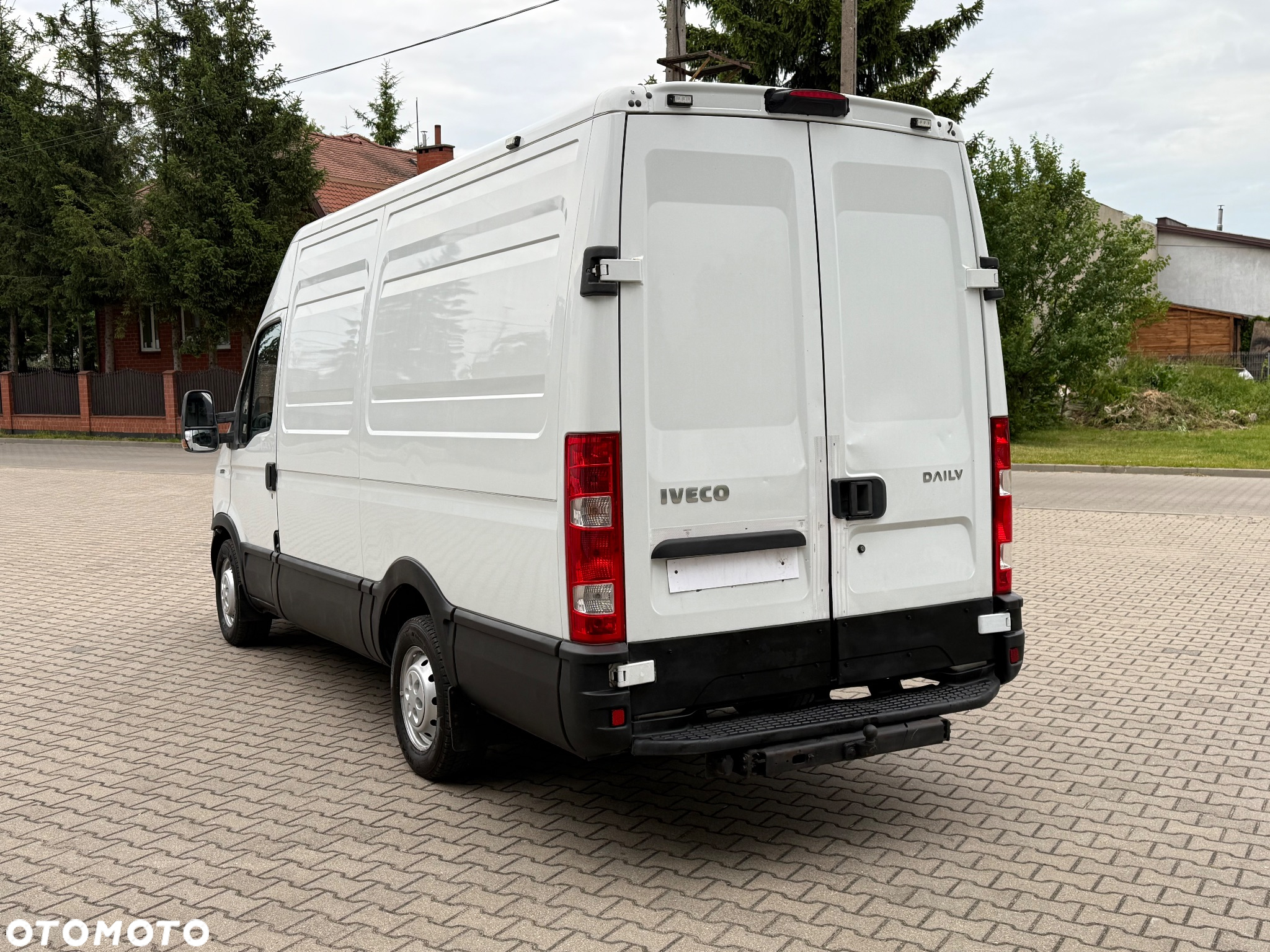 Iveco DAILY 35S - 10