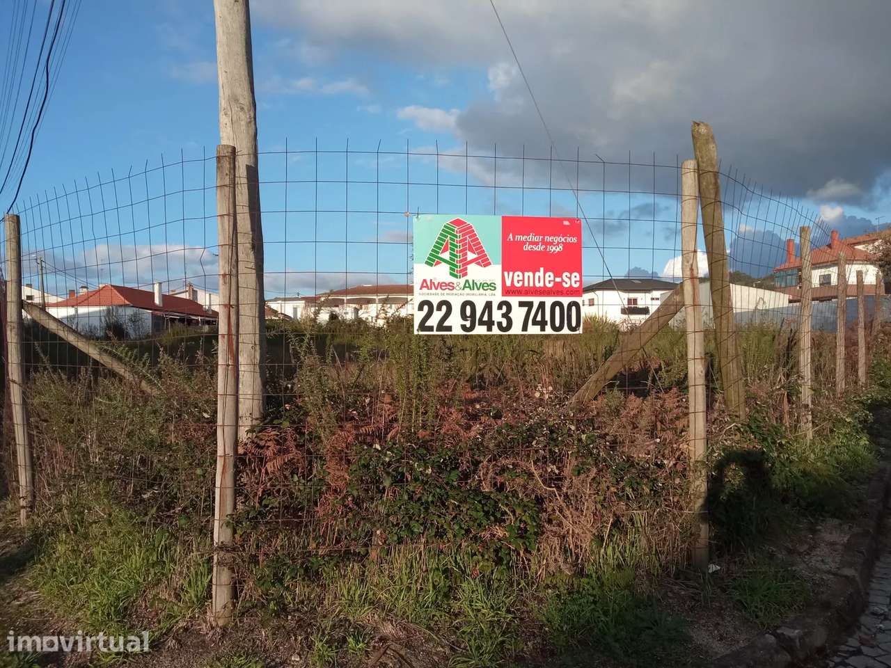 Terreno com Viabilidade para construção de 5 moradias - S. Pedro Fins - Grande imagem: 2/4