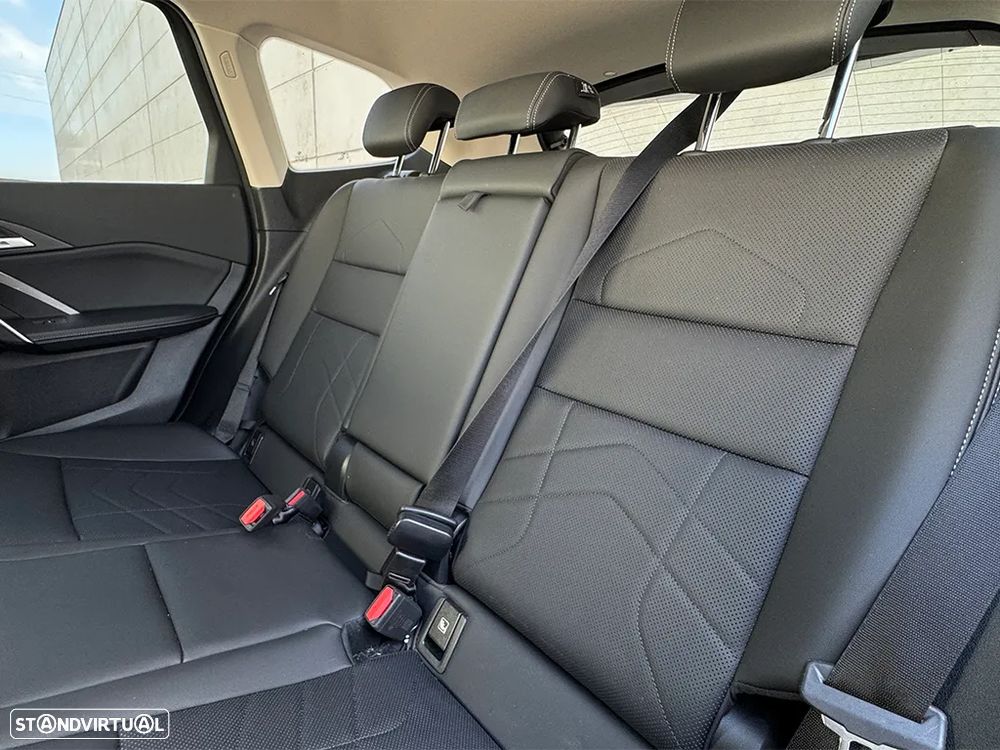 BMW iX1 eDrive20 xLine - 8