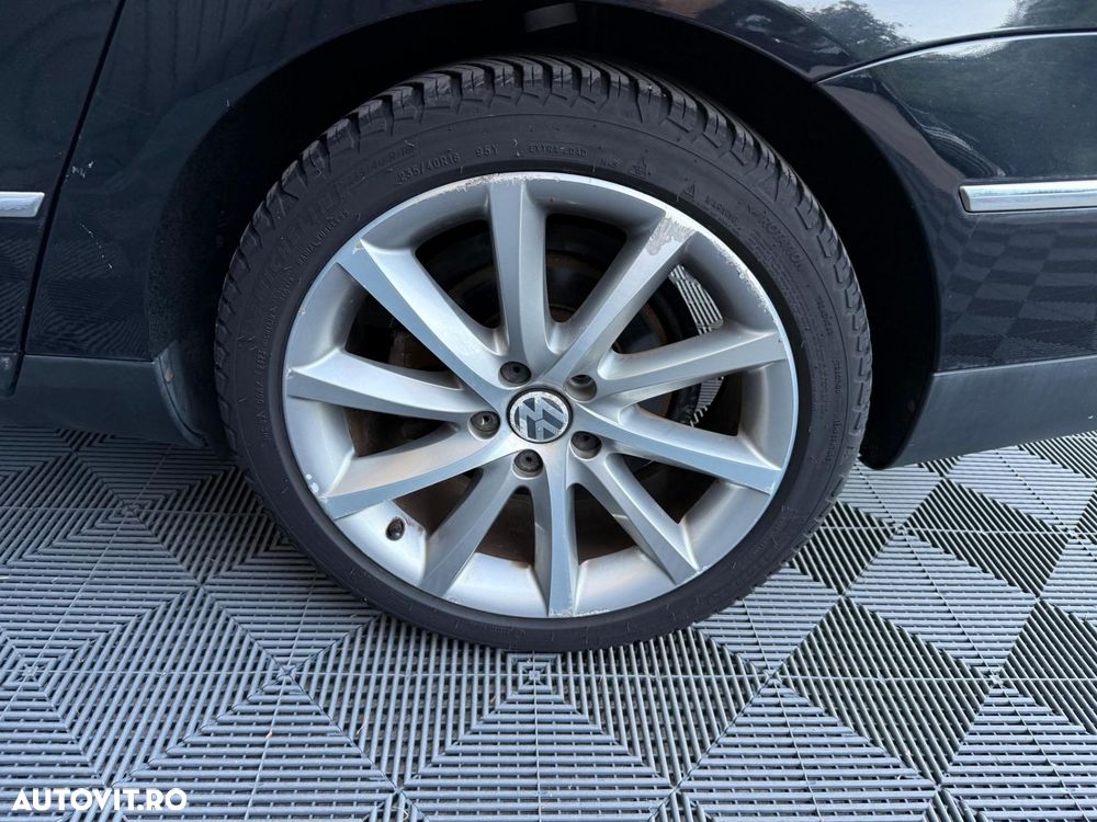 Volkswagen Passat - 11