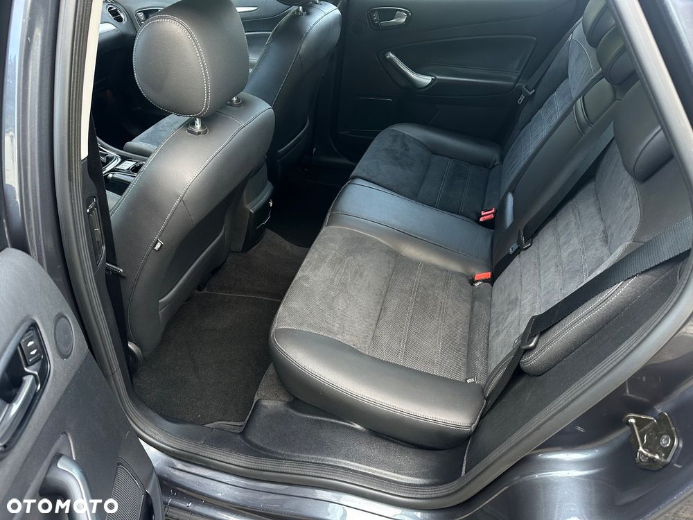 Ford Mondeo 2.0 TDCi Titanium S - 11