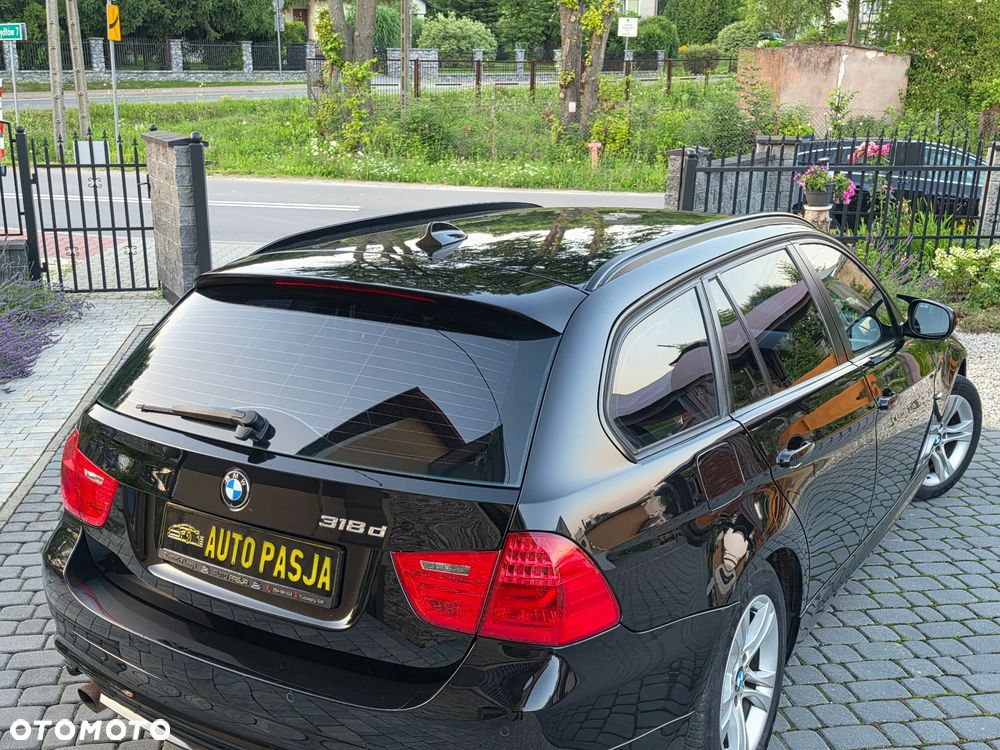 BMW Seria 3 - 12