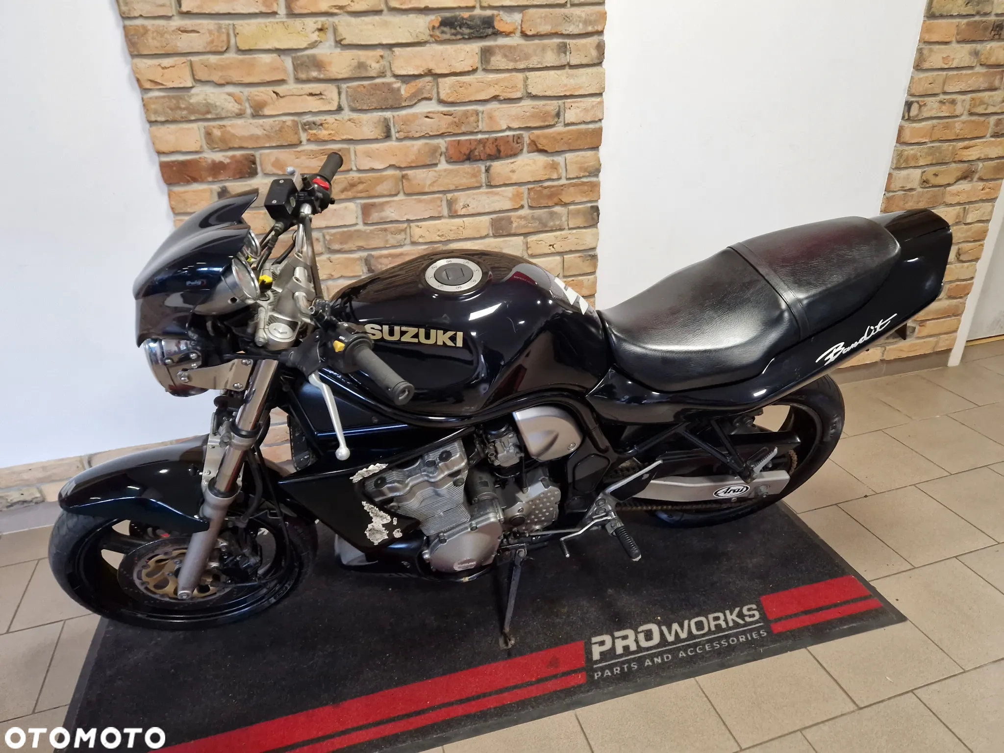 Suzuki Bandit - 10