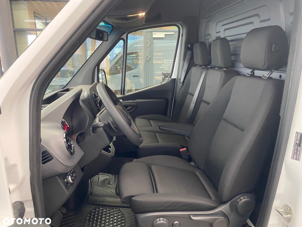 Mercedes-Benz eSprinter - 10