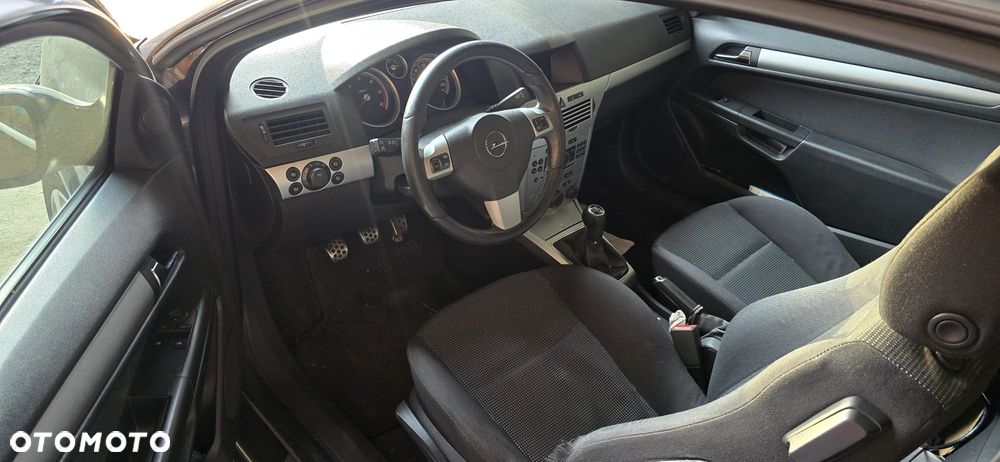 Opel Astra 1.9 CDTI DPF Cosmo - 7