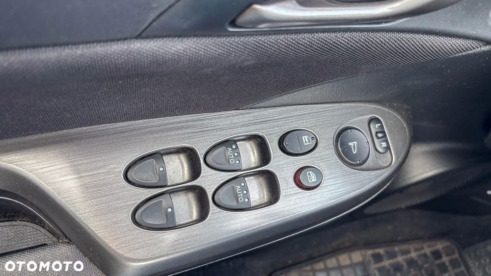 Honda Civic 1.4 Base / S - 16