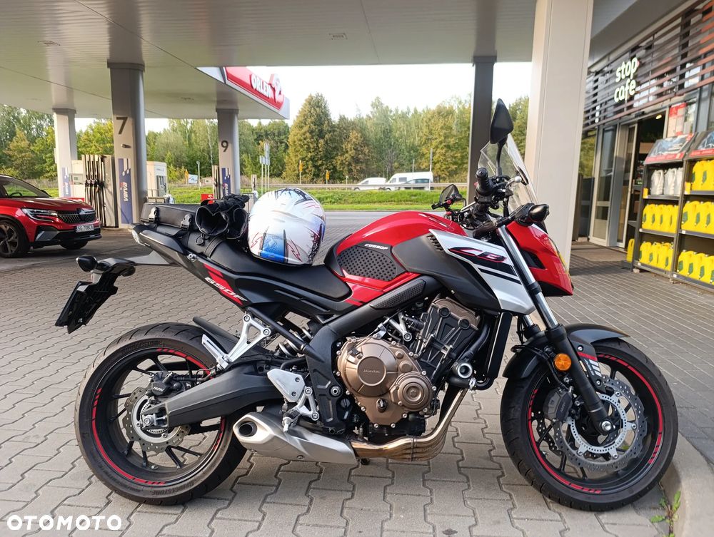 Honda CB - 1