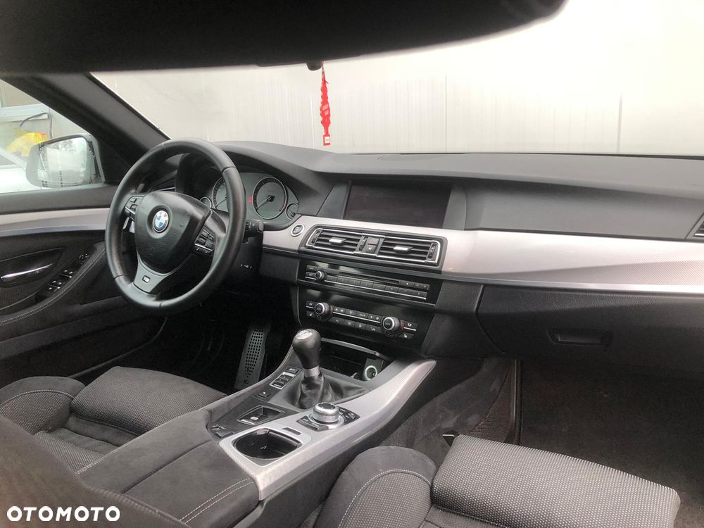 BMW Seria 5 - 33