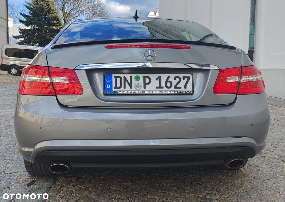 Mercedes-Benz Klasa E 350 CDI DPF BlueEFFICIENCY 7G-TRONIC Avantgarde - 6