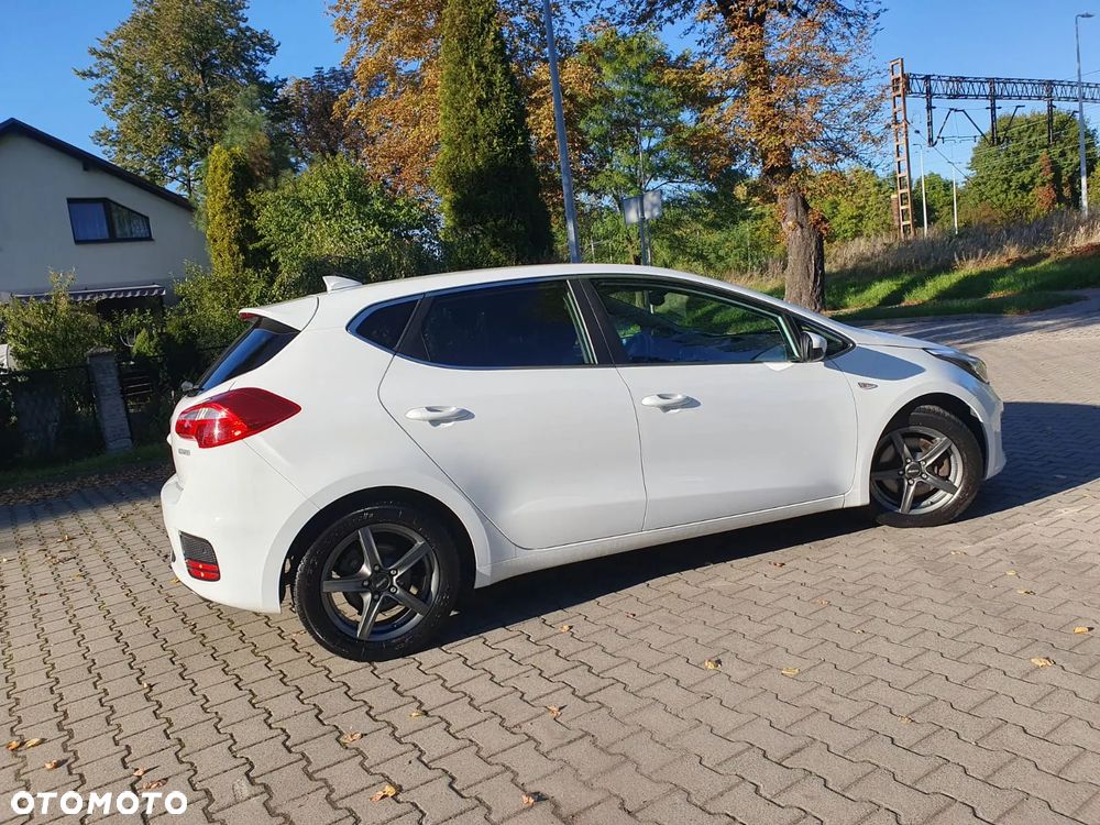 Kia Ceed 1.6 GDI XL - 33