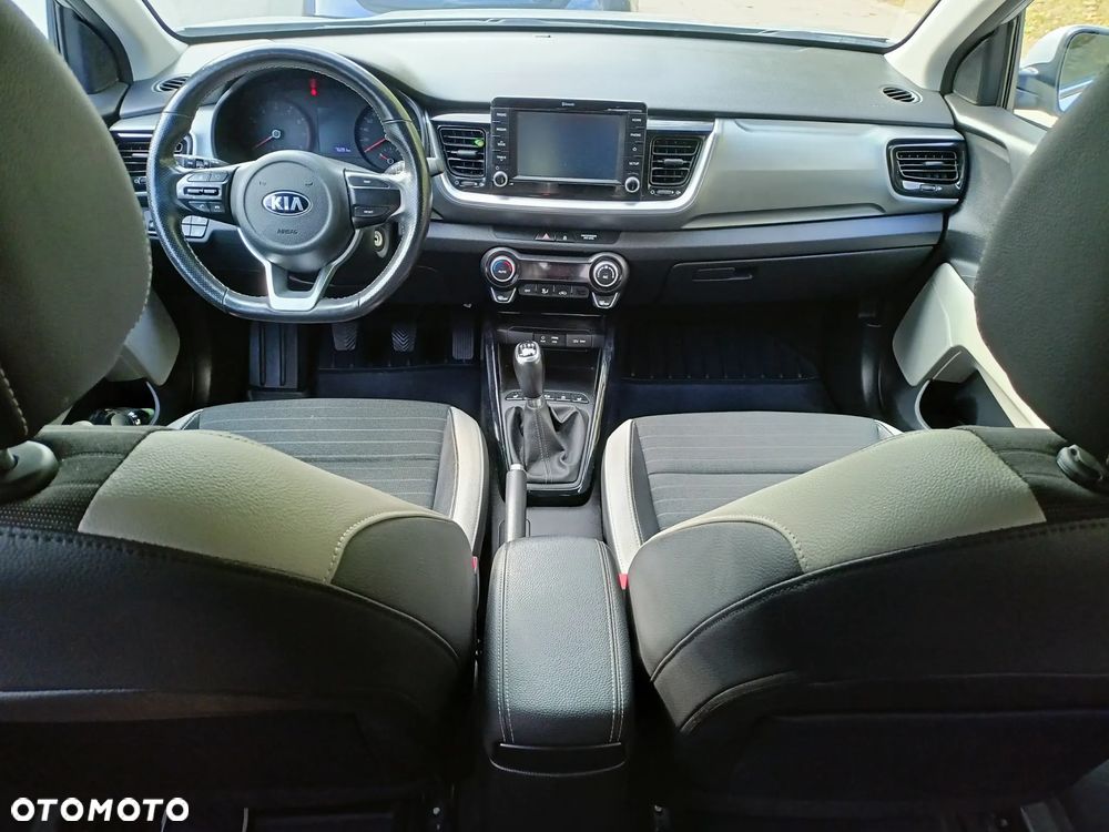 Kia Stonic 1.4 L - 9