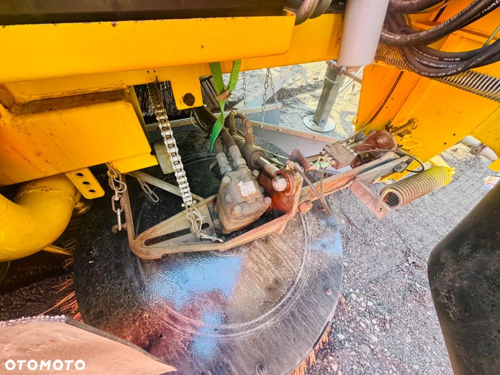 Inny BROODSON Scandia zamiatarka 2013r - 18