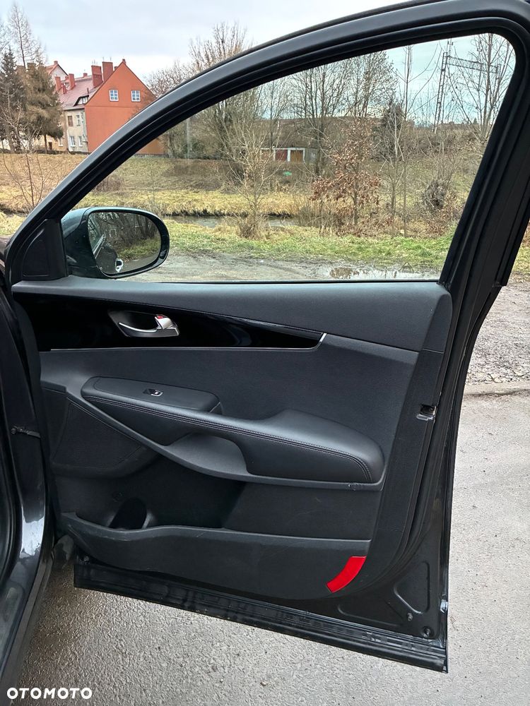 Kia Sorento 2.0 CRDI M - 11