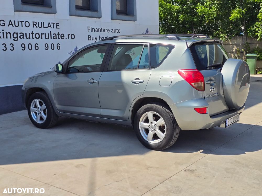 Toyota RAV4 - 13