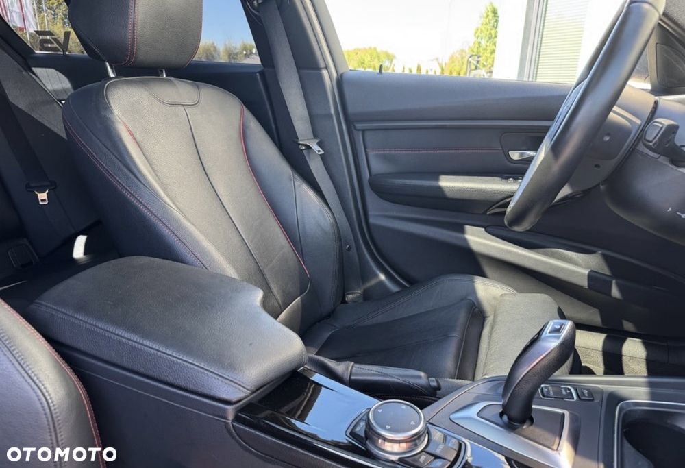 BMW Seria 3 335i Sport Line - 20