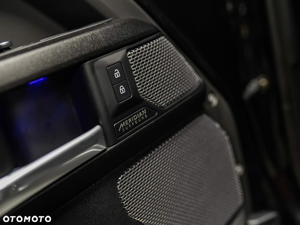 Land Rover Defender 5.0 P525 V8 - 34