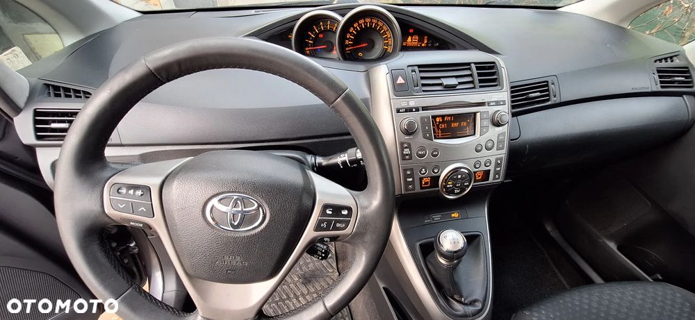 Toyota Verso 2.0 D-4D Luna - 13