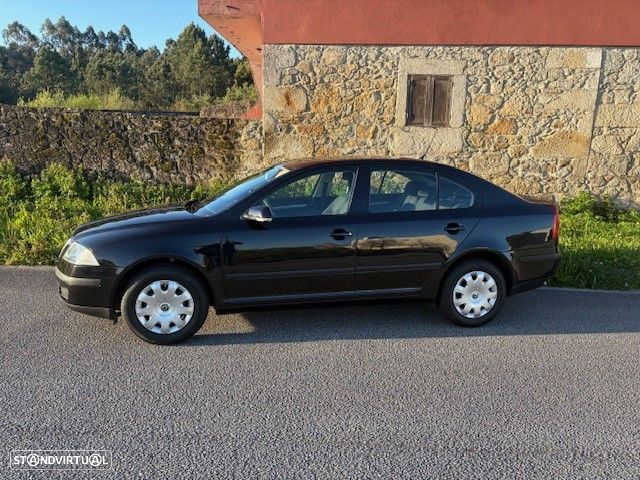 Skoda Octavia 1.9 TDI DPF Ambiente - 2