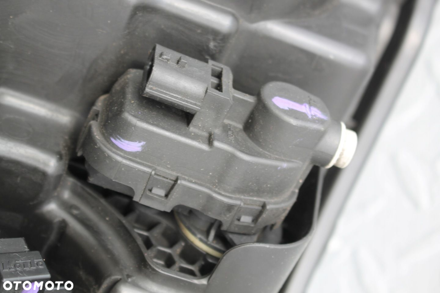 LAMPA REFLEKTOR LEWY PRZÓD LEWA PRZEDNIA NISSAN QASHQAI J11 13-17 - 10
