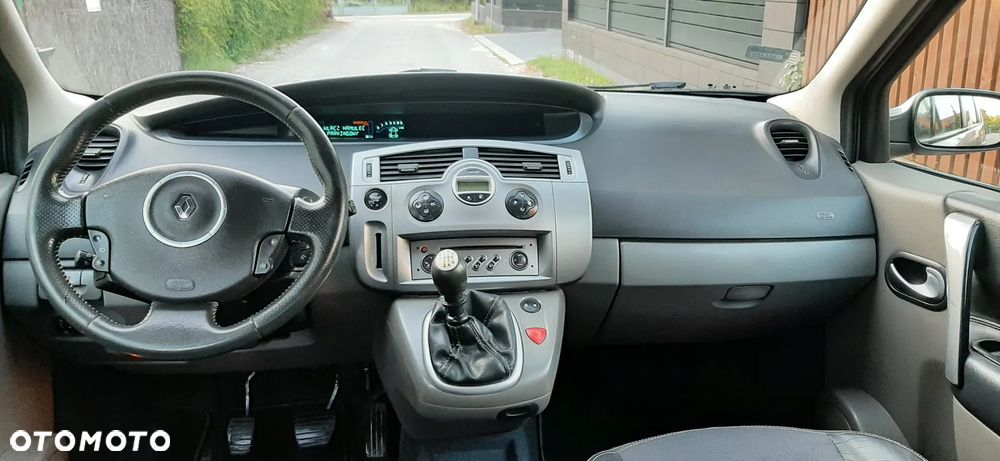 Renault Grand Scenic 1.9 dCi FAP Exception - 16