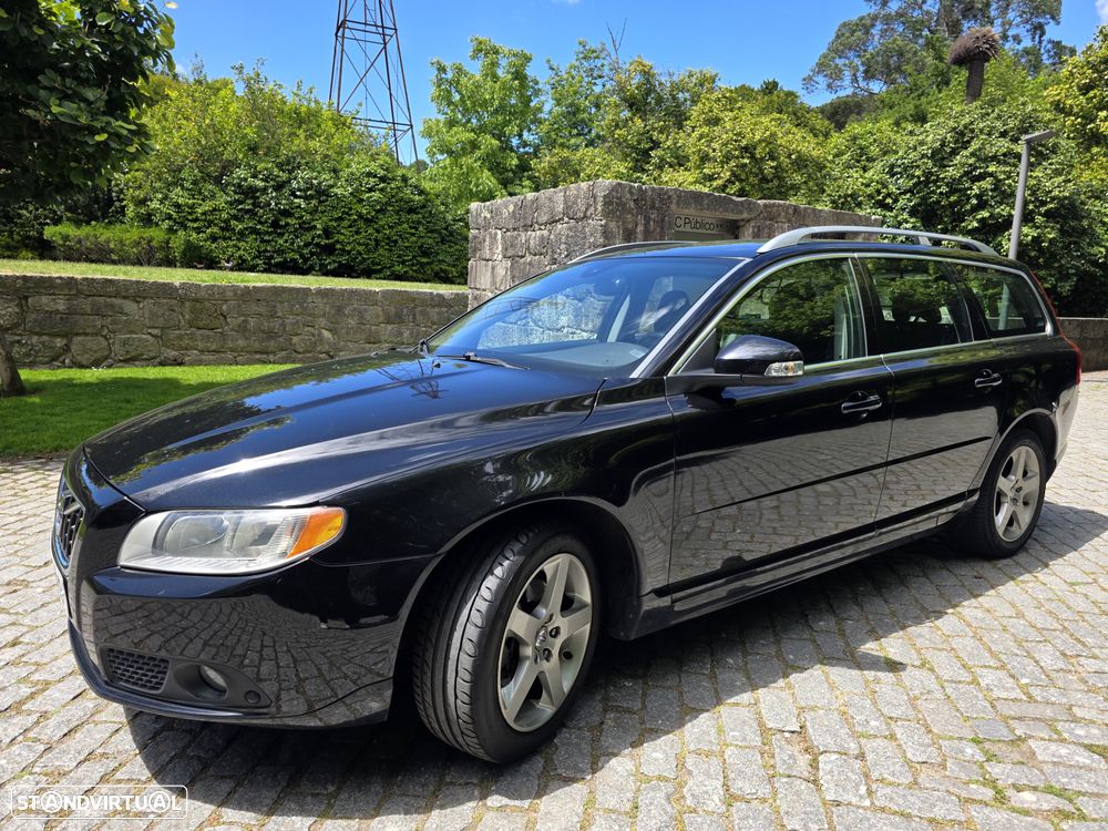 Volvo V70 2.0 D Nivel 3 - 2