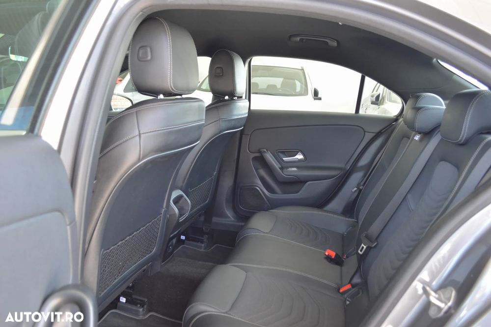 Mercedes-Benz A 180 d 7G-DCT Progressive - 25