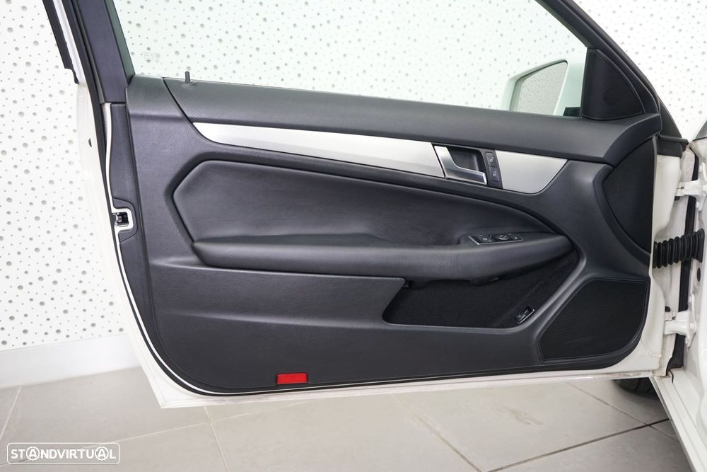 Mercedes-Benz C 180 BlueEFFICIENCY 7G-TRONIC - 12