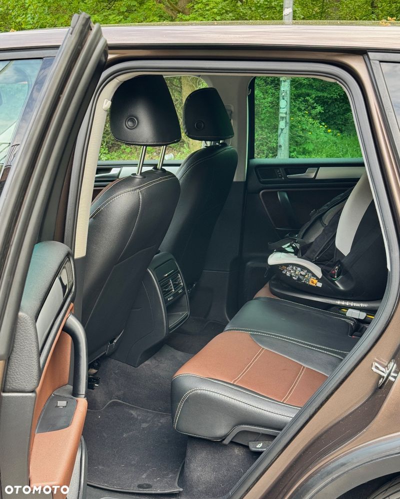 Volkswagen Touareg 3.0 V6 TDI BMT - 9