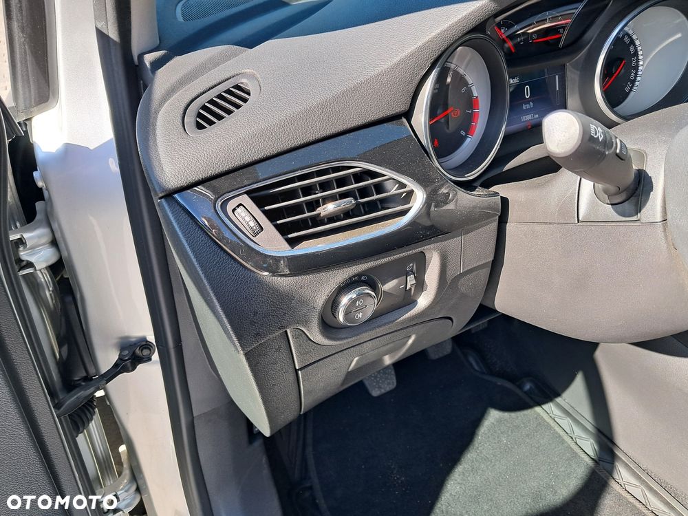 Opel Astra - 17