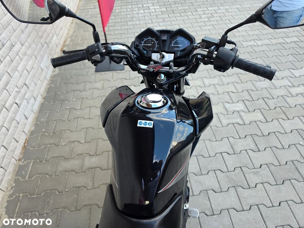 Honda CB - 11