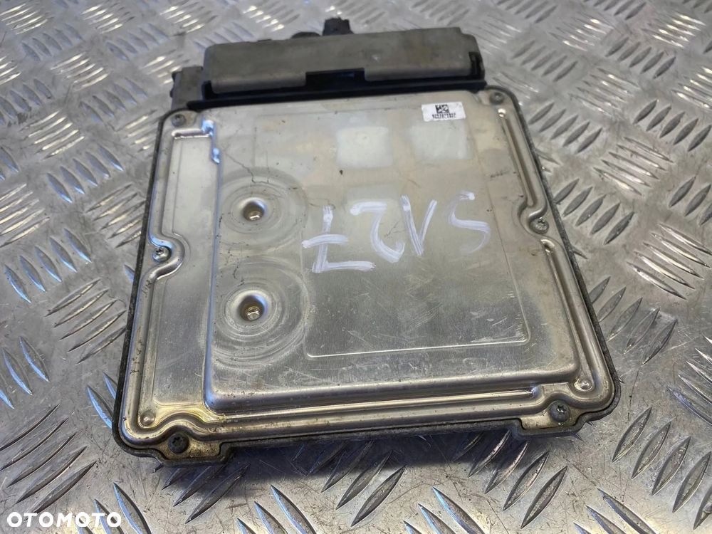 STEROWNIK KOMPUTER SILNIKA SKODA OCTAVIA MK2 03L906022RD 0281015875 - 9