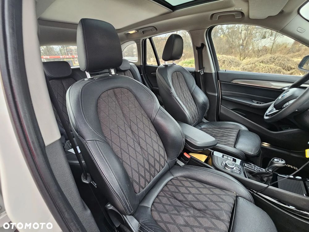 BMW X1 sDrive18d xLine - 30