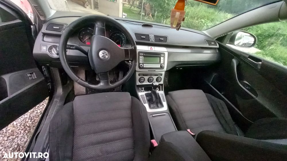 Volkswagen Passat 2.0 TDI Trendline DPF - 7