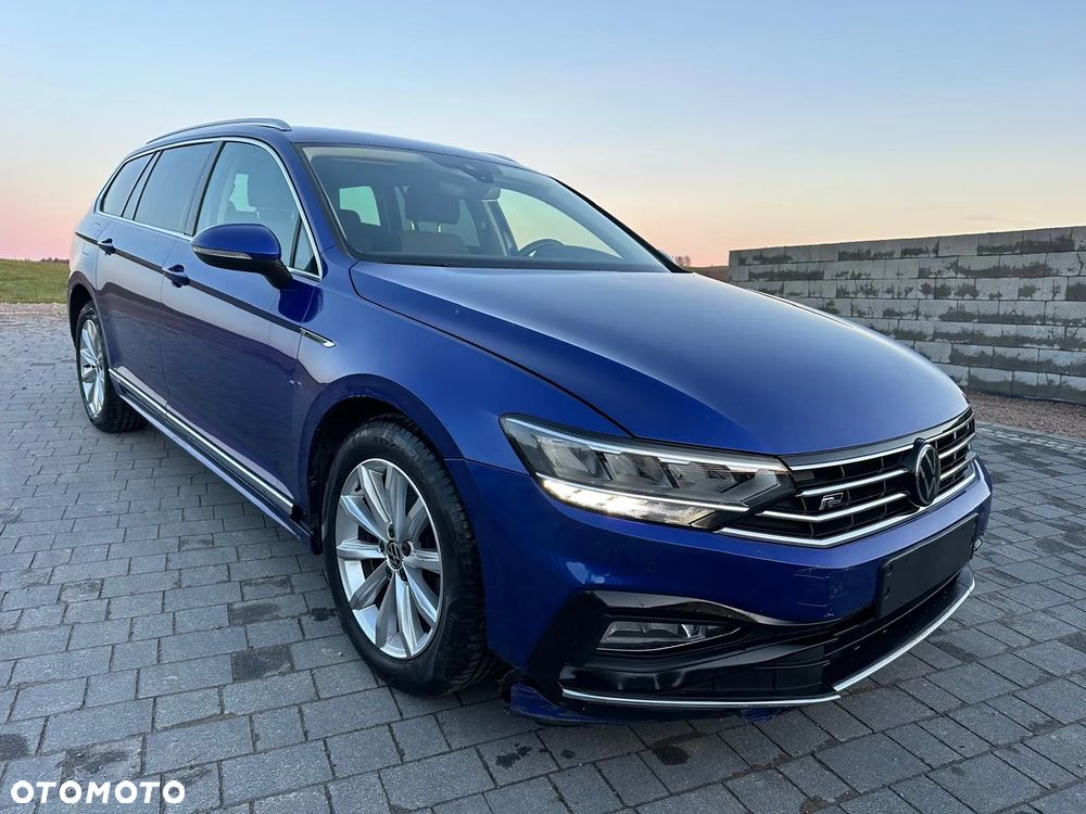 Volkswagen Passat Variant 2.0 TDI SCR DSG R-Line - 3