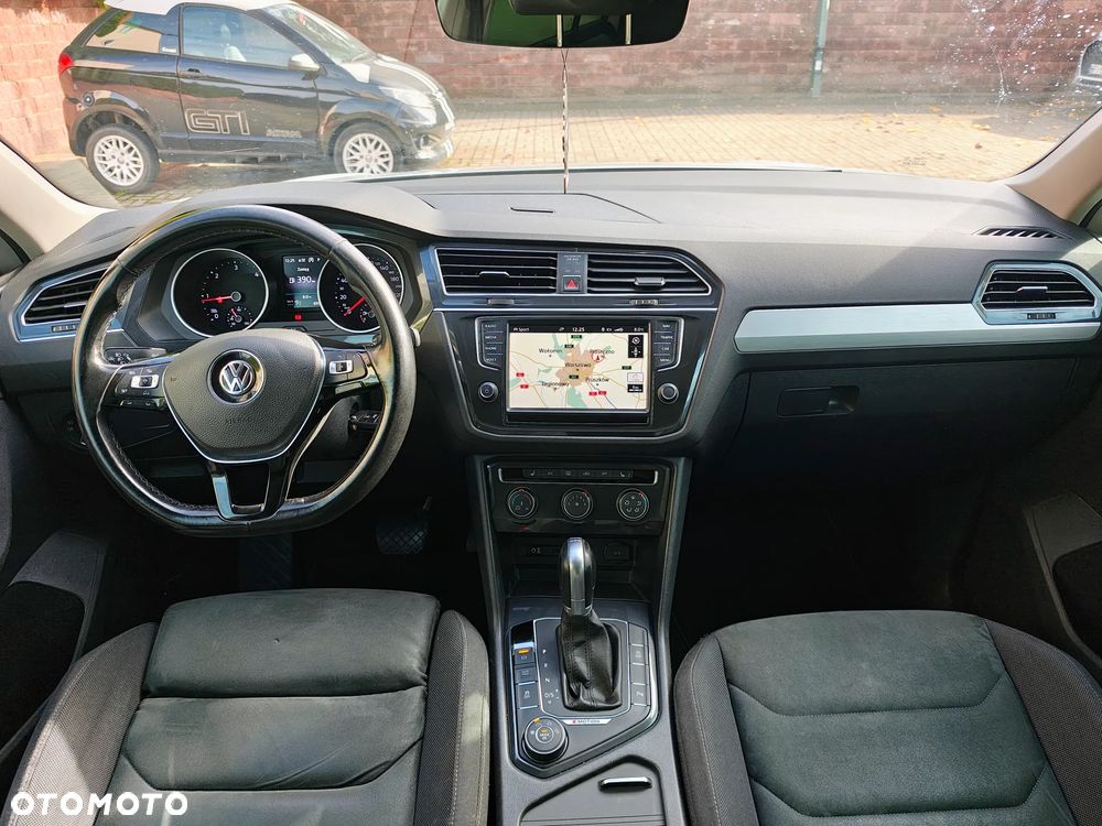 Volkswagen Tiguan 2.0 TDI SCR 4MOTION BlueMotion Technology DSG Sport & Style - 11