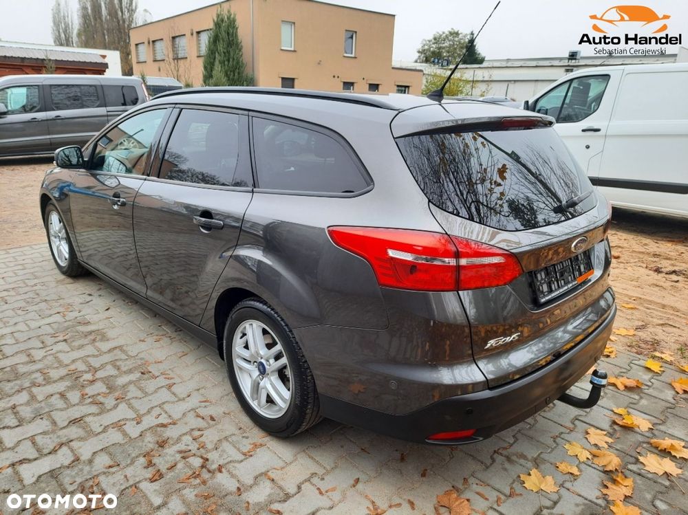 Ford Focus Turnier 1.5 EcoBoost Start-Stopp-System TITANIUM - 12