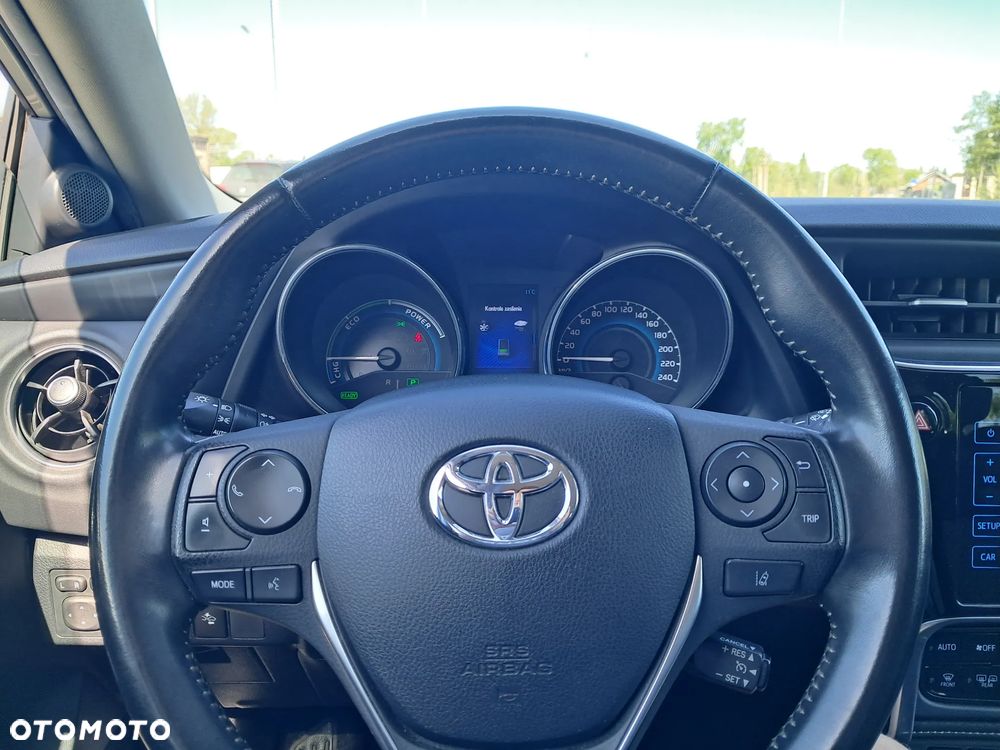 Toyota Auris Hybrid 135 Premium - 10