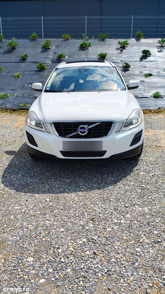 Volvo XC 60 D5 AWD Momentum - 2
